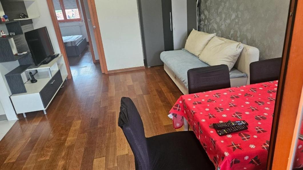 דירות זאגרב Apartman In Club מראה חיצוני תמונה